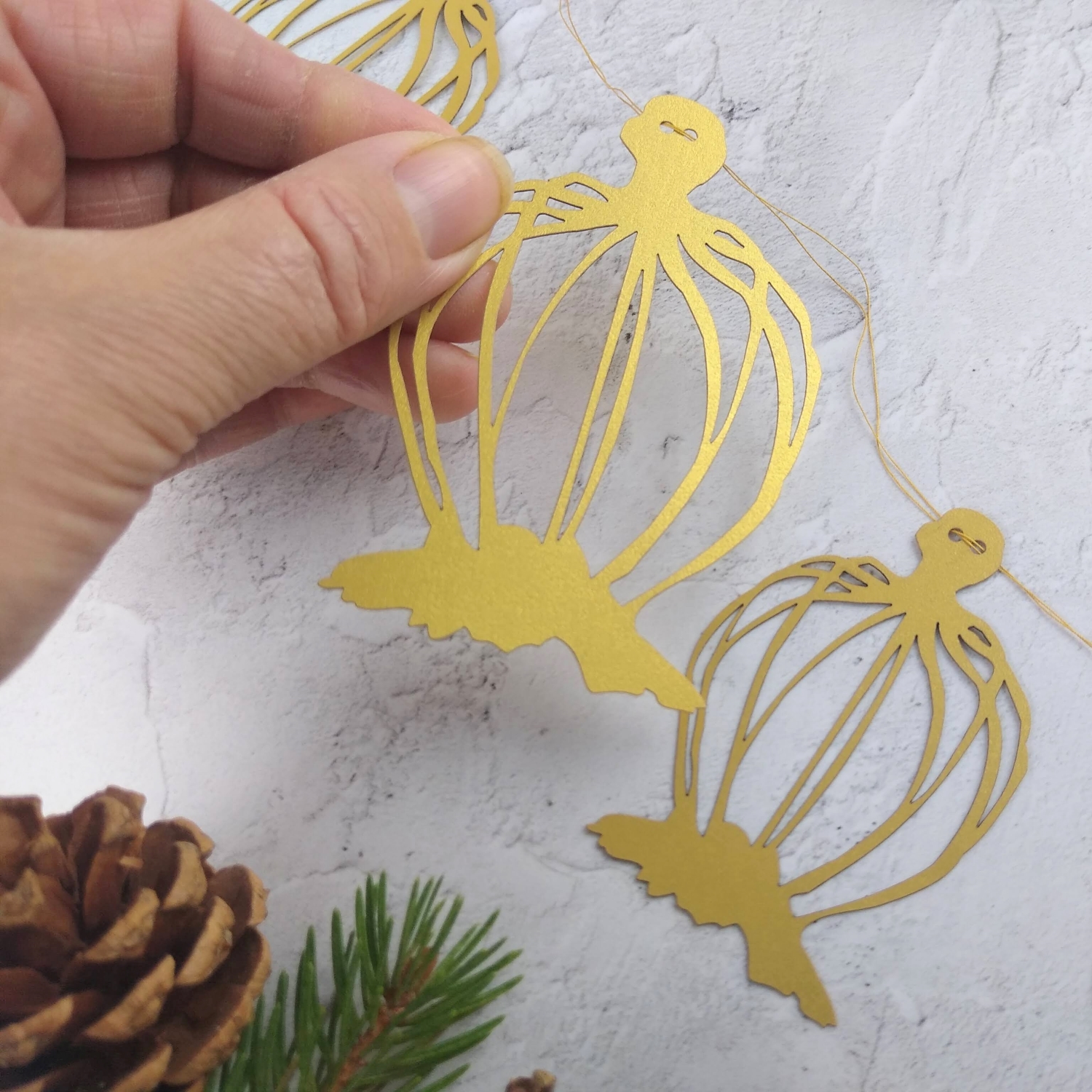 Gold Poppy Bell Garland - Image 4
