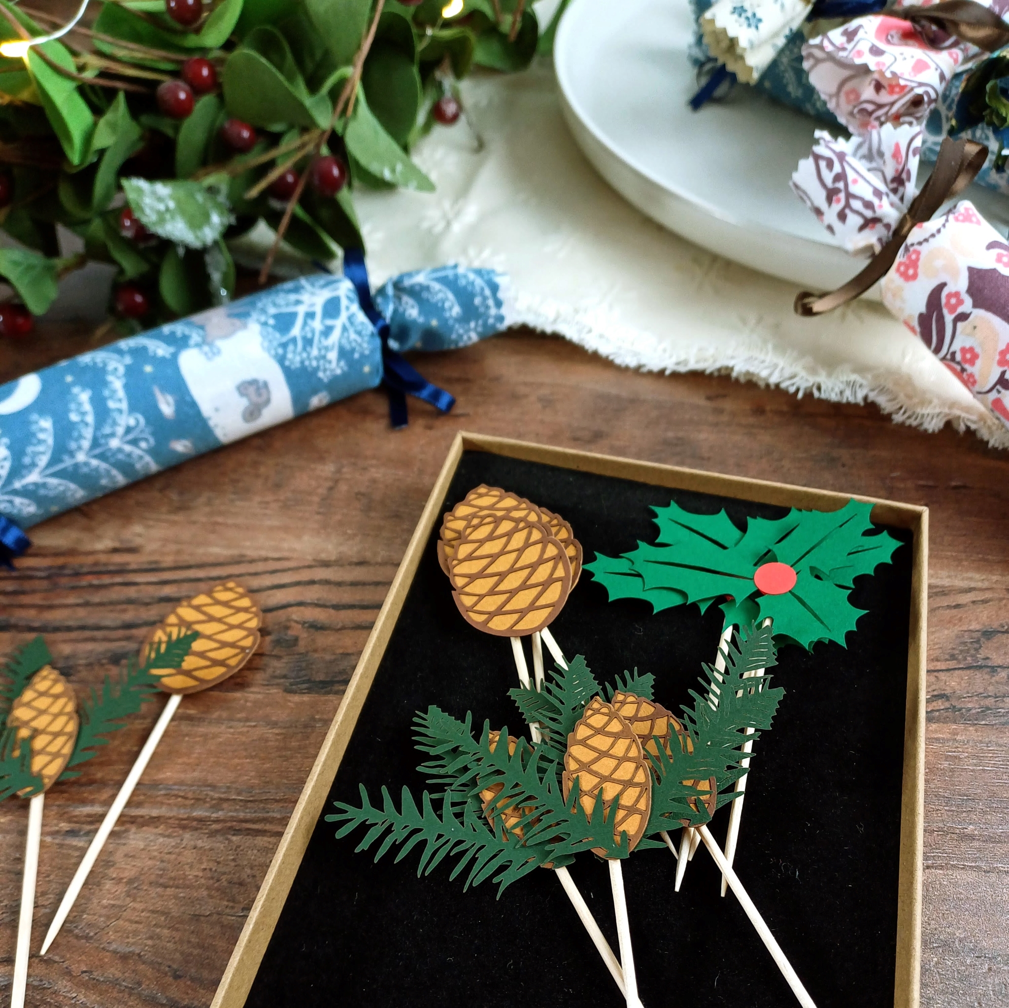 Christmas Cupcake Toppers - Image 3