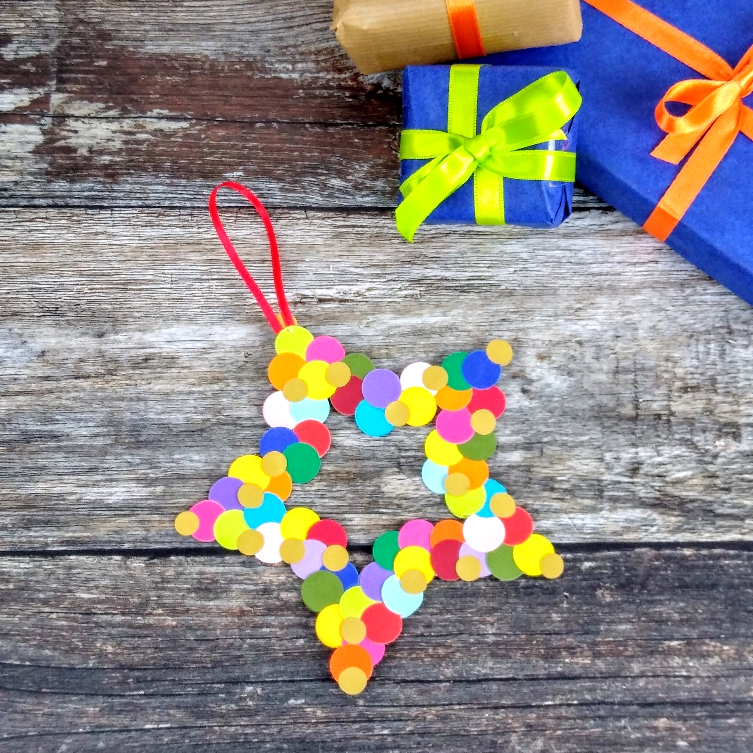 Colourful Christmas Star Decorations - Image 4