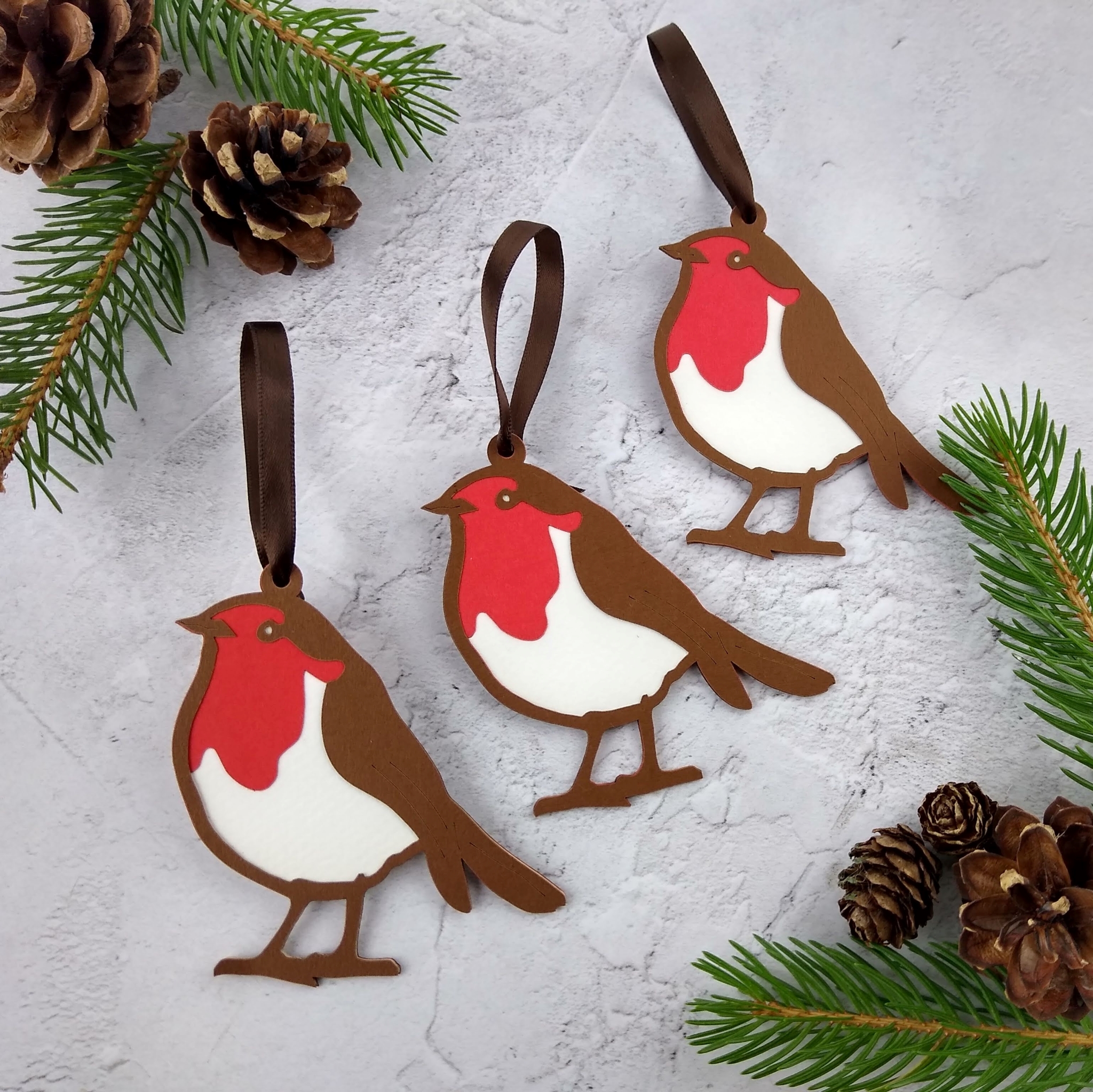 Christmas Robin Decorations - Set of 3 - Image 3